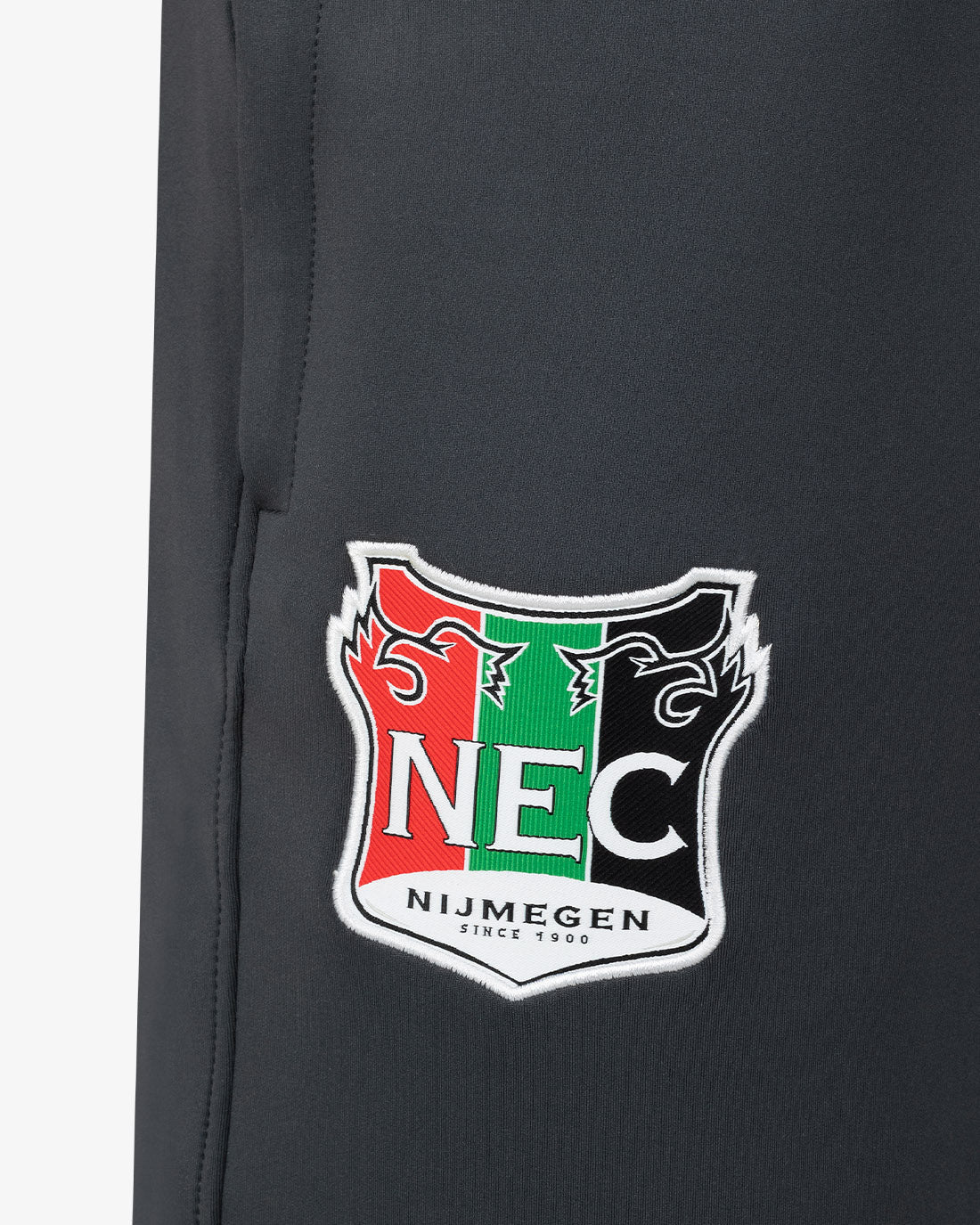 N.E.C. Presentatiebroek 25-26