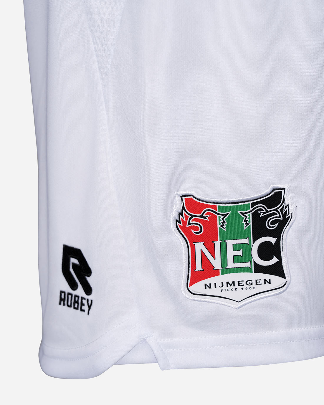 N.E.C. Keepersshort wit 26-27