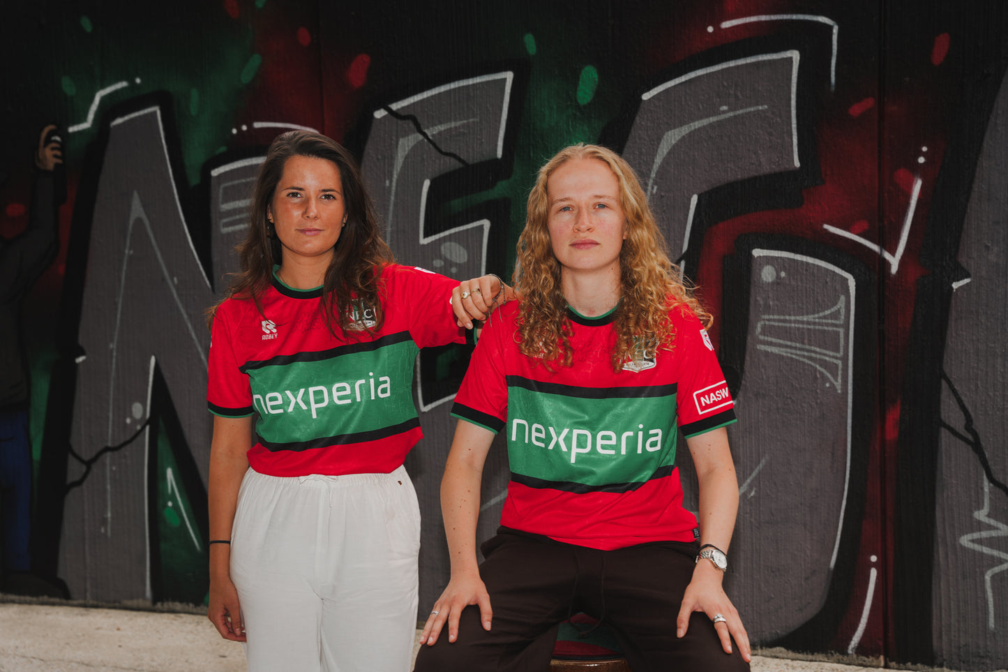 N.E.C. Wedstrijdshirt thuis Dames 26-27