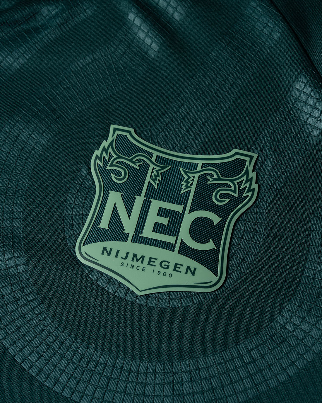 N.E.C. Wedstrijdshirt lange mouwen derde 26-27