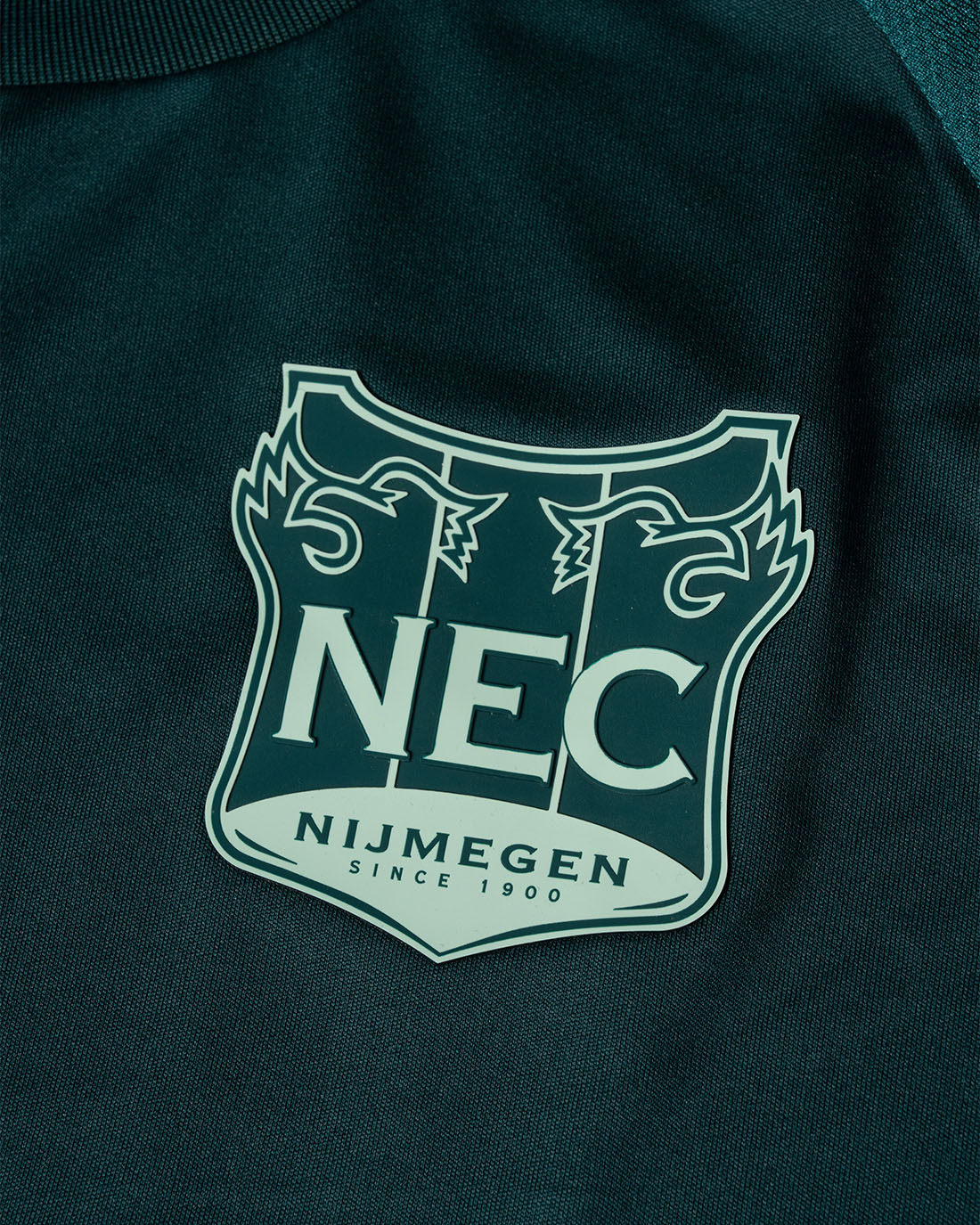 N.E.C. Trainingsshirt 26-27