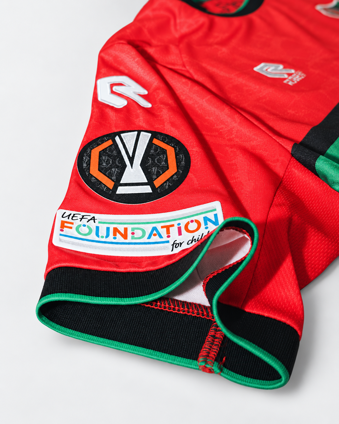 N.E.C. Europees wedstrijdshirt thuis 26-27
