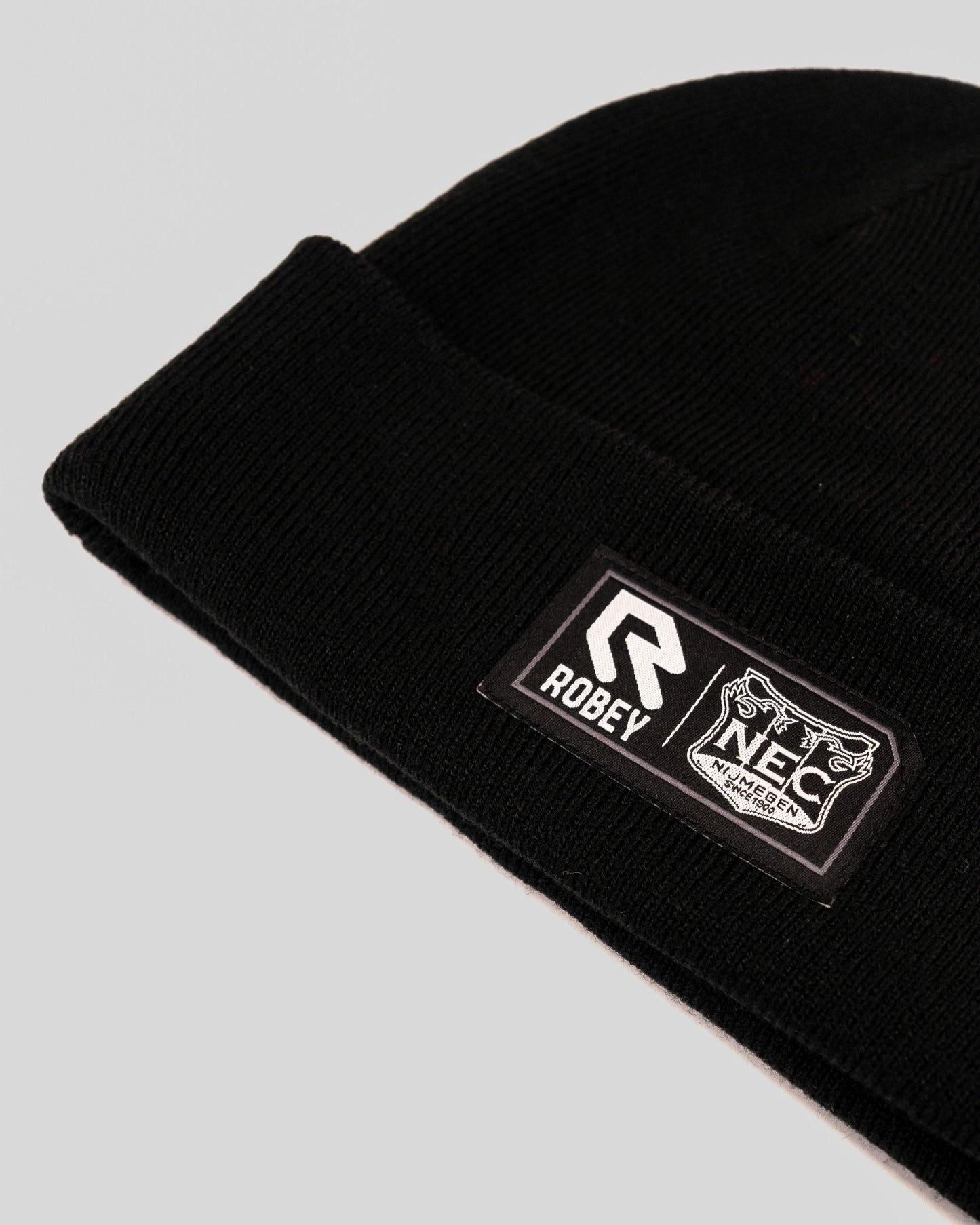 N.E.C. Beanie zwart NEC x Robey