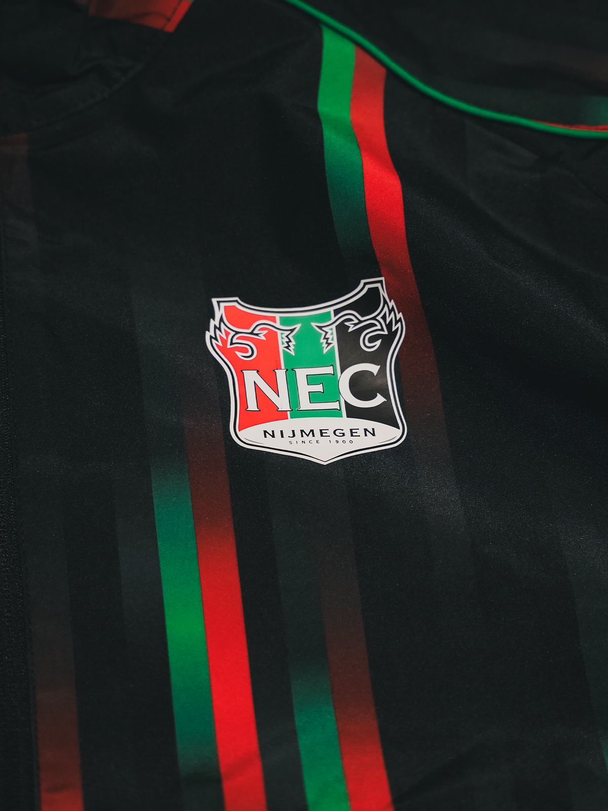 N.E.C. Warming-up windbreaker Europa 26-27