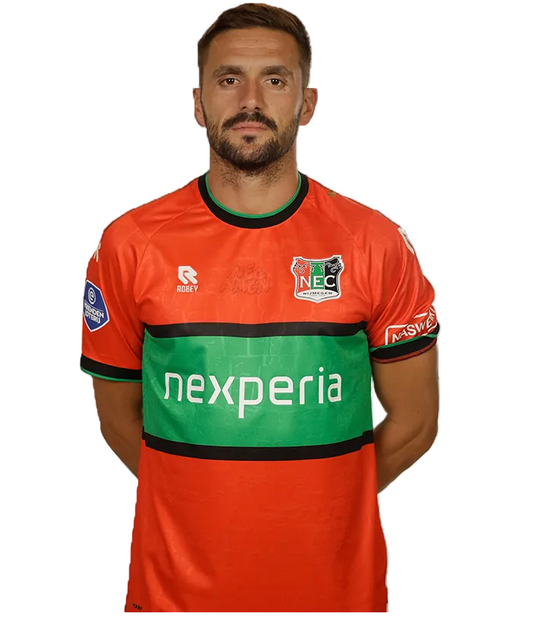 N.E.C. Speler bedrukken:   10.    Tadic